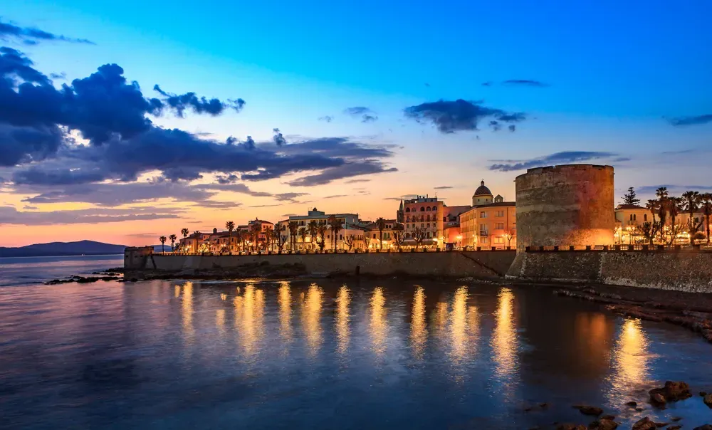 Alghero al tramonto (Sardegna).webp