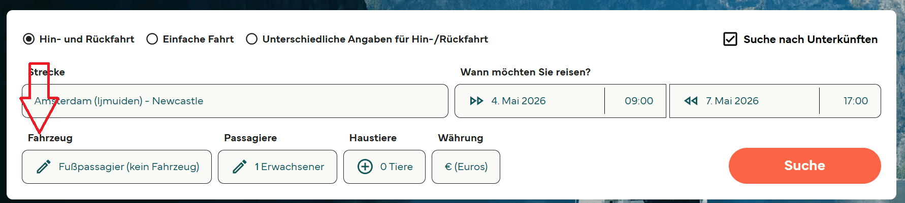 Ein Screenshot zeigt unseren Preisfinder. Ein roter Pfeil zeigt auf die Schaltfläche