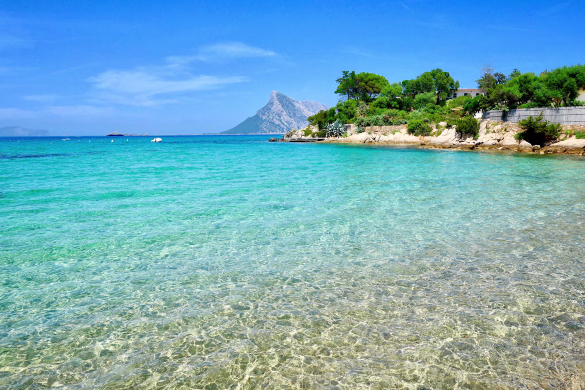 clear turquoise waters in Sardinia