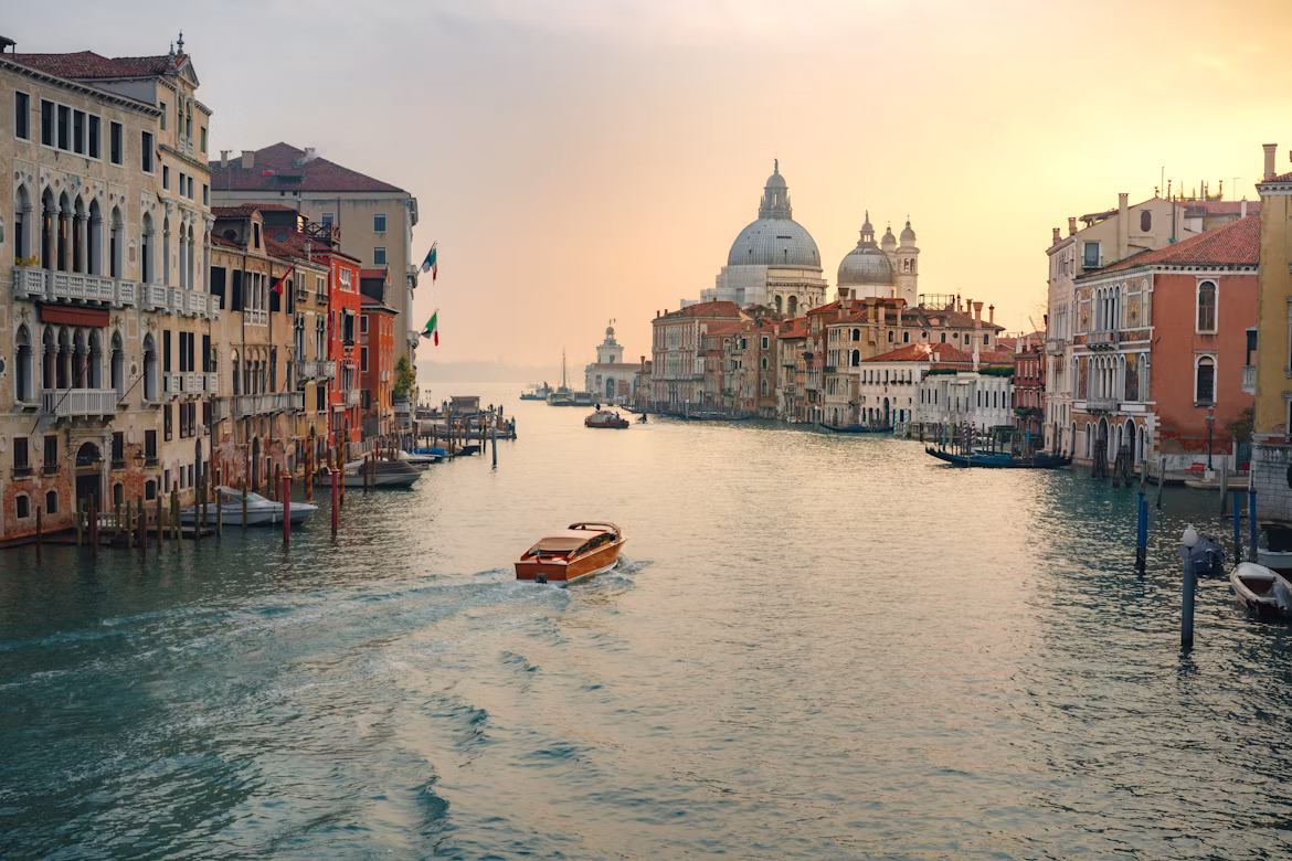 Ponte dell'Accademia, Venice, Metropolitan City of Venice, Italy.avif