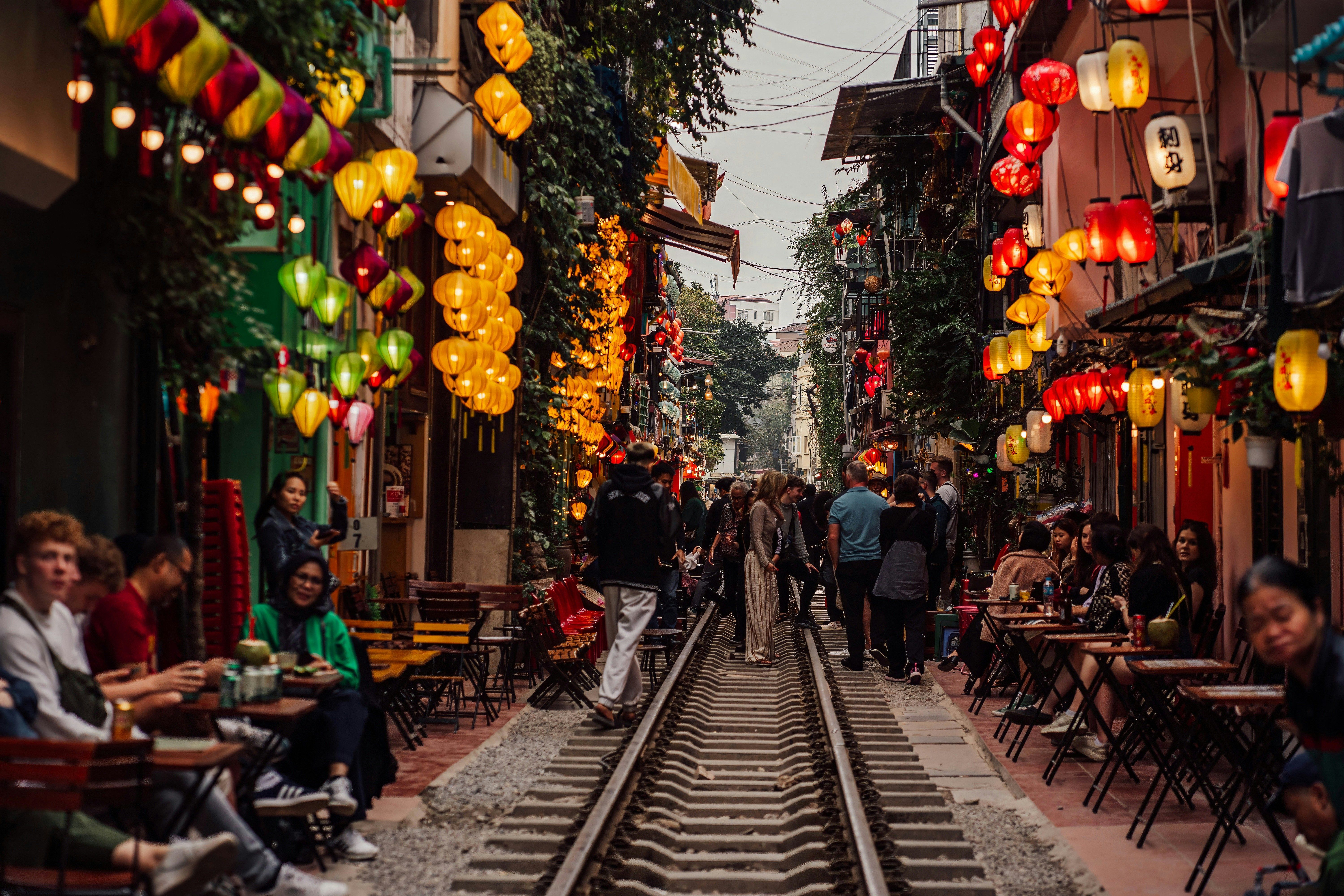 La via del treno ad Hanoi, in Vietnam