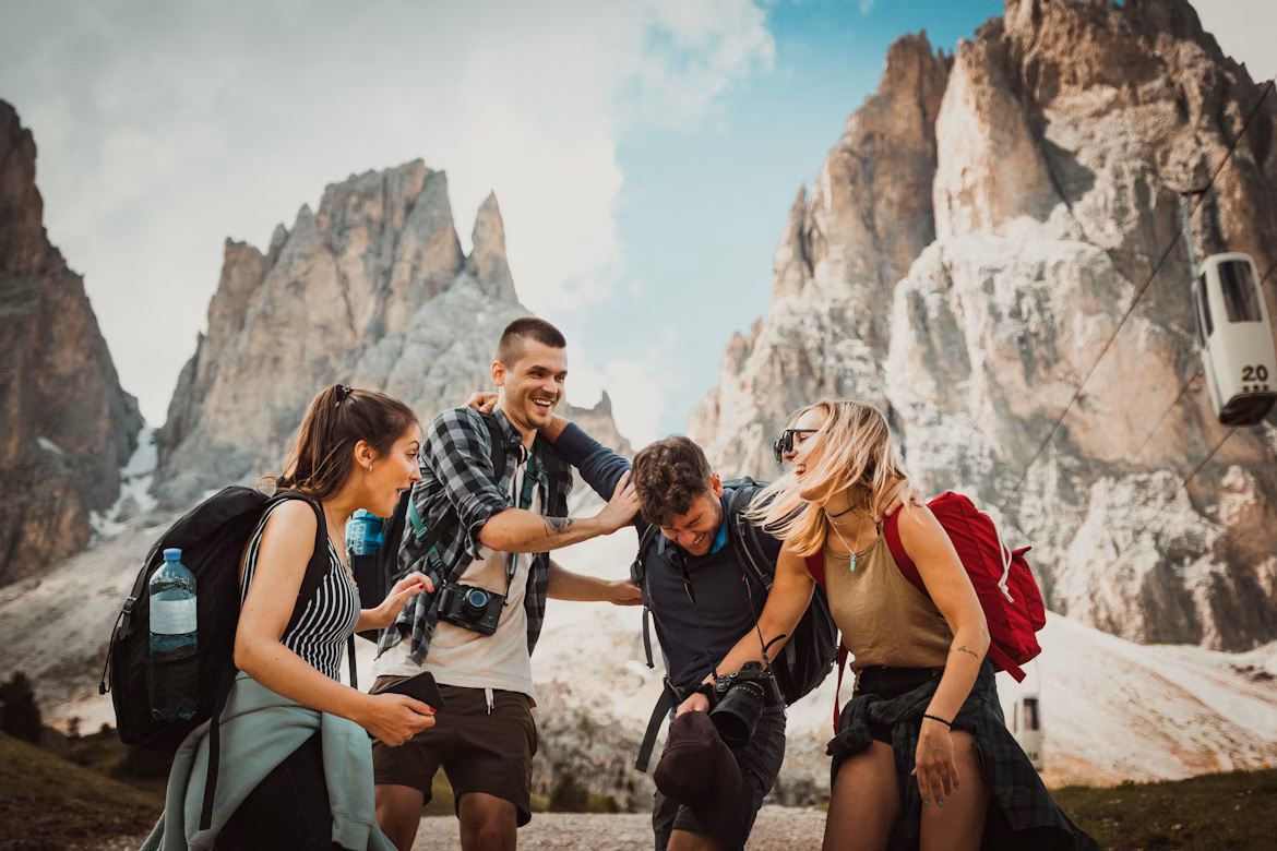 Gruppo di amici nelle Dolomiti