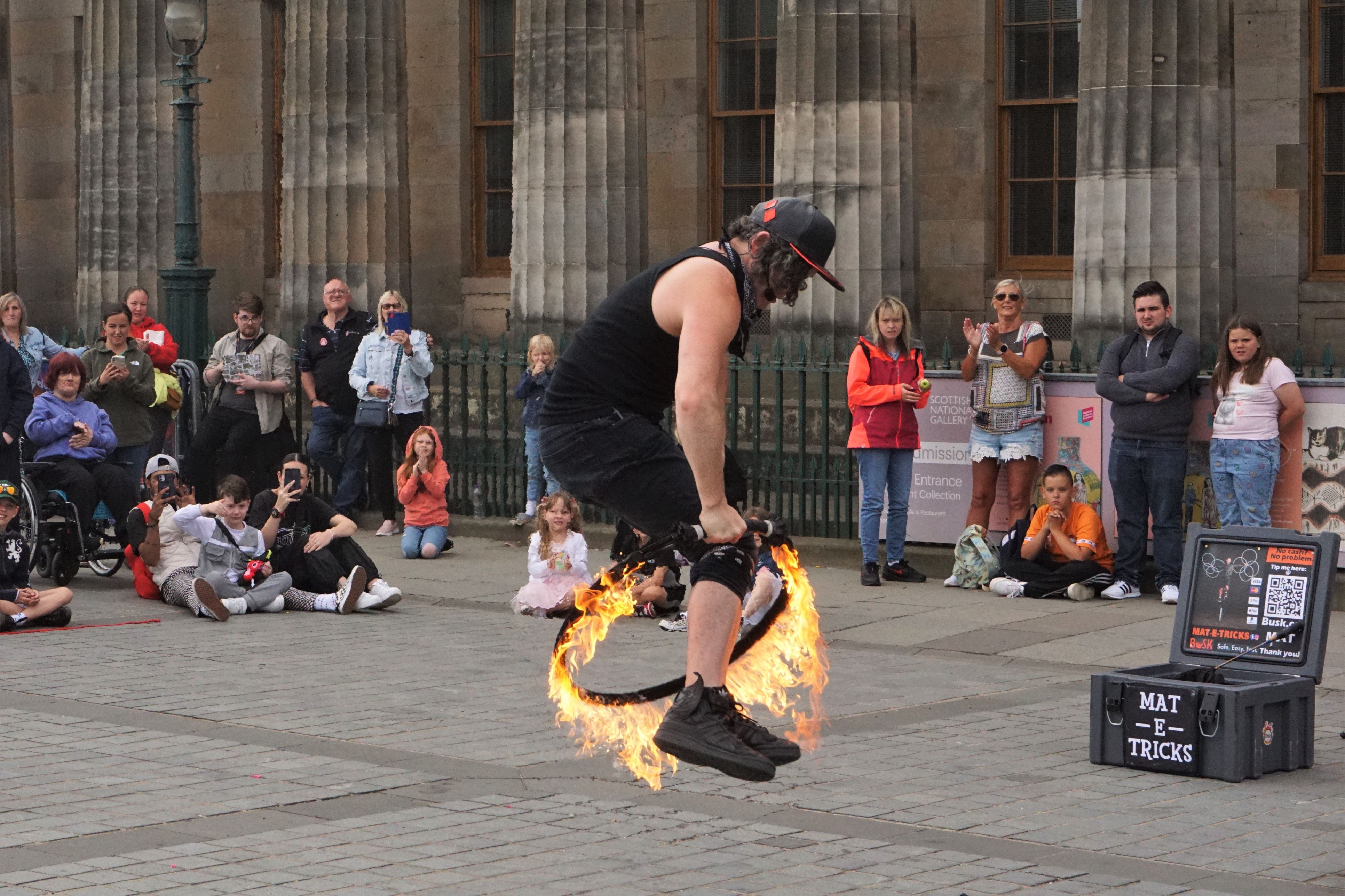 street performer during Edinburgh Festival Fringe