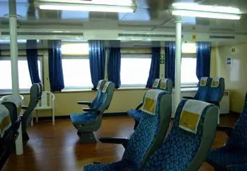 iscomar nura nova seating area