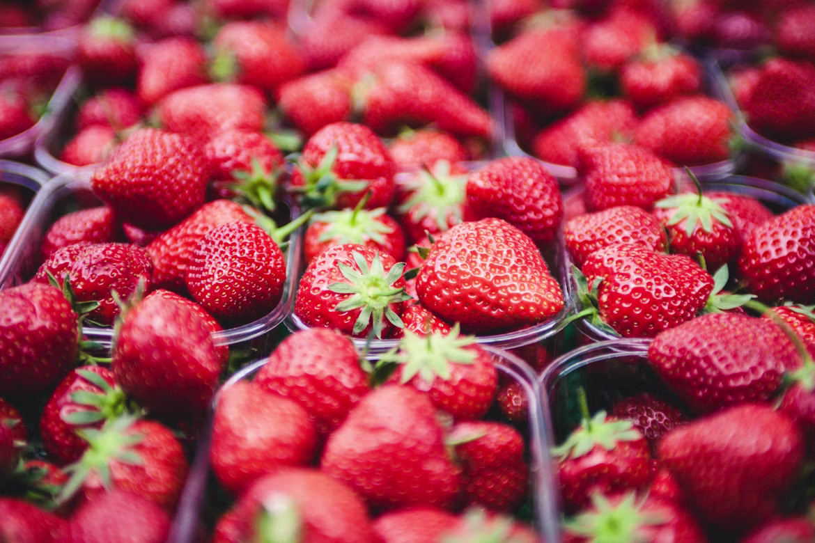 wimbledon strawberries.avif